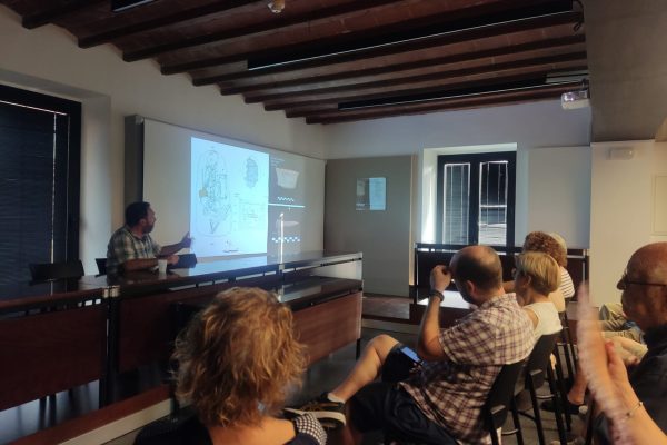 Vespres amb Història: La necròpolis de la plaça Major